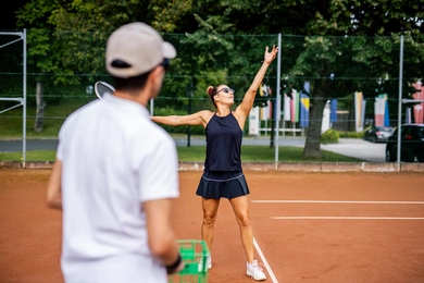 Tennis spielen im 30.000 m² großen Schlossgarten
