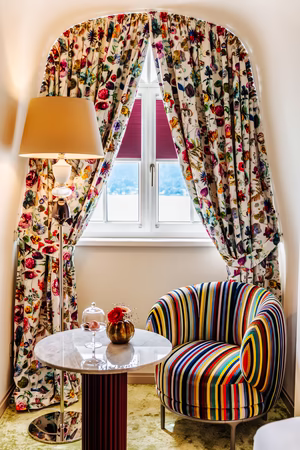 Seefels Design Christian Lacroix Dessin im Doppelzimmer