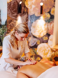 Massage im Blumen-Bisazza-Meer