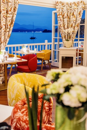Pure enjoyment for the senses in the Porto Bello & Lounge on the lake