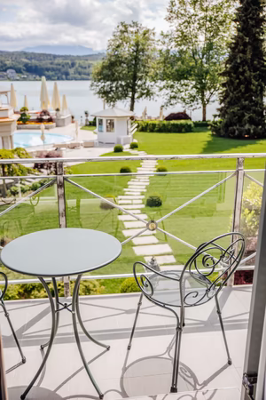 Aussicht vom Balkon in den Schlossgarten