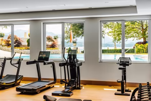 Premium Gym mit Seeblick