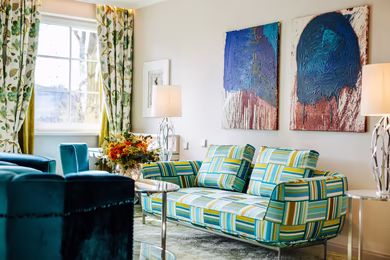 Seefels Art Jermann Nietsch in der Park Suite