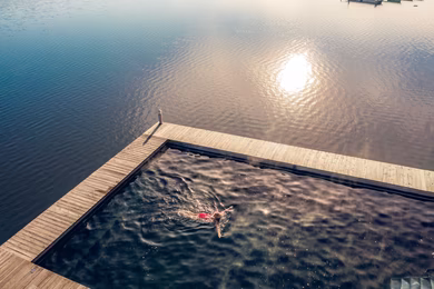 Schwimmen im beheizten Seebad