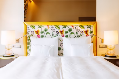 Dessin Aloha von Pierre Frey im Doppelzimmer