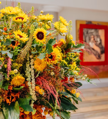 Sonnenblumengruß in der Hotellobby