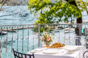 Kulinarischer Genuss mit Blick auf den Wörthersee